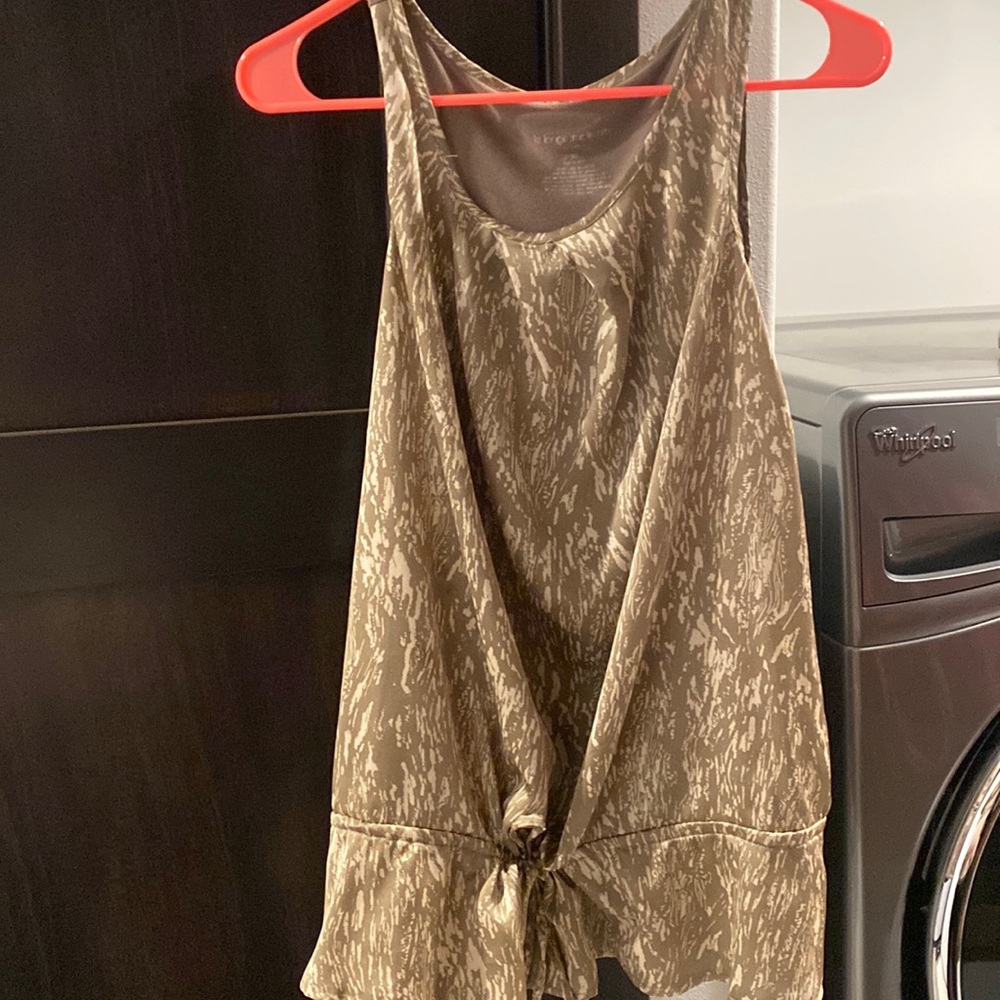 Liz Lange maternity tank top